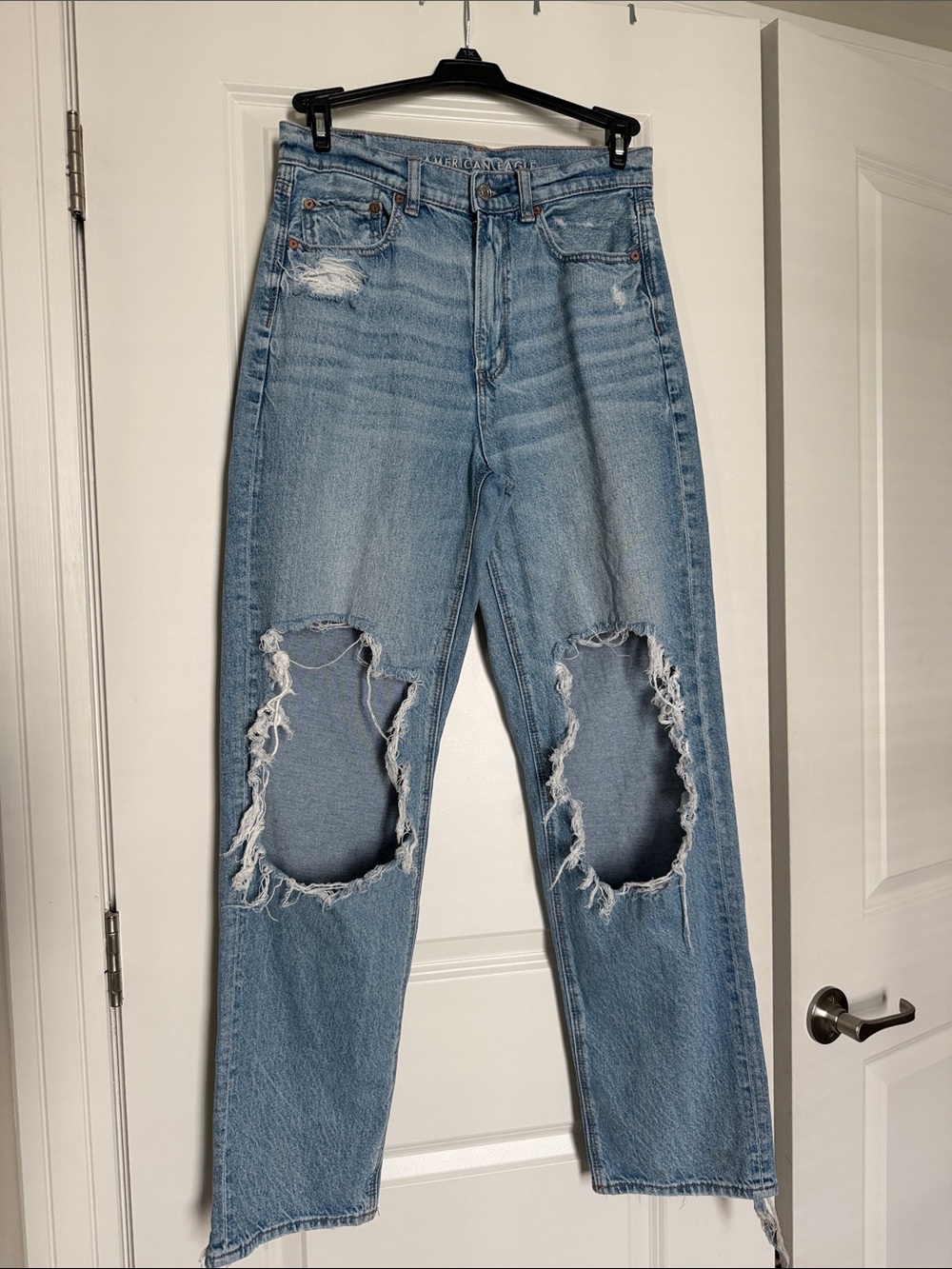American Eagle Outfitters Light Blue Distressed Straight Leg Jeans